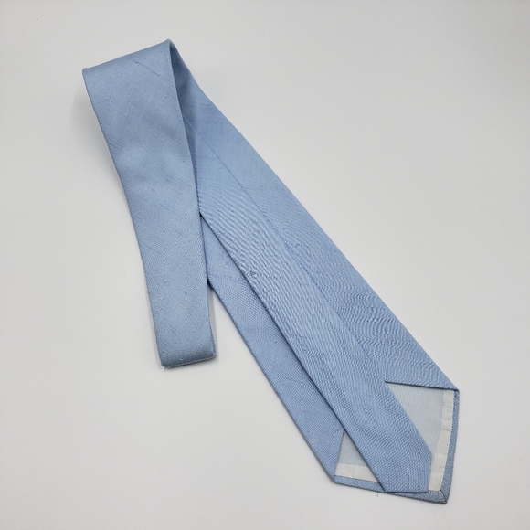 2/$15 Vintage Light Blue Silk Necktie Tie - Picture 3 of 5